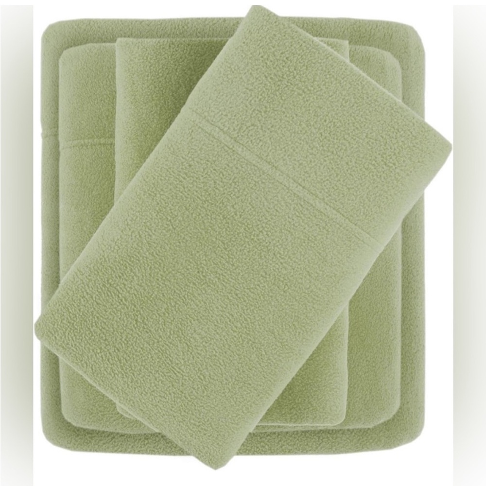 NWT -True North Fleece Sheet Set, Sage Color - Picture 3 of 11